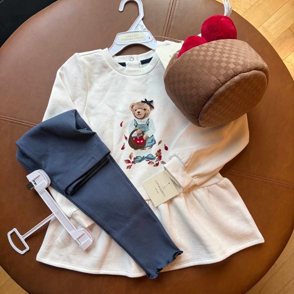Cynthia Rowley Girls 5T 3pc Set Apple Bear Peplum Top Ribbed Leggings Plush Toy